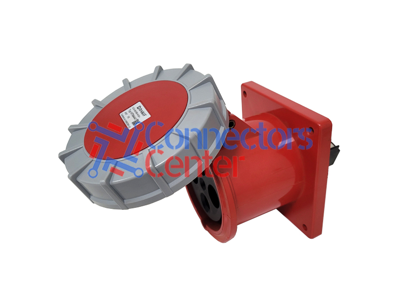 FLANGED SOCKET  3P+E IP67